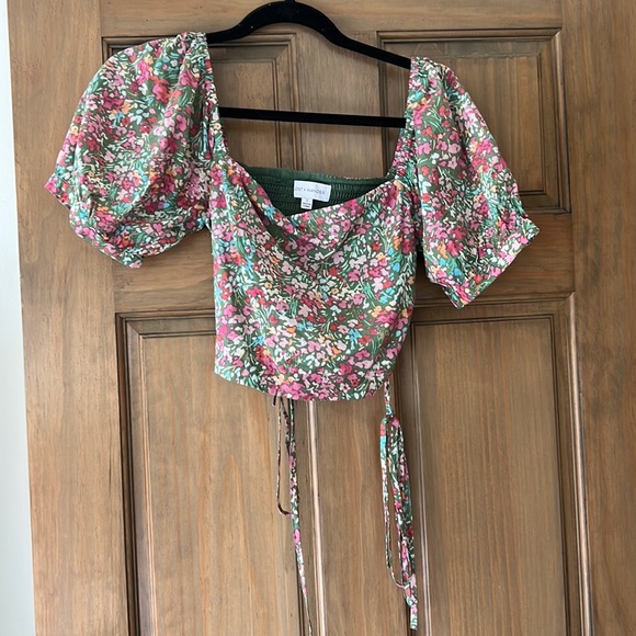 Lost + wander floral crop top size small - Picture 2 of 4